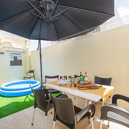Summer Breeze 3 Bedroom Family Maisonette With Sunny Terrace In Mellieha - By Getawaysmalta エクステリア 写真