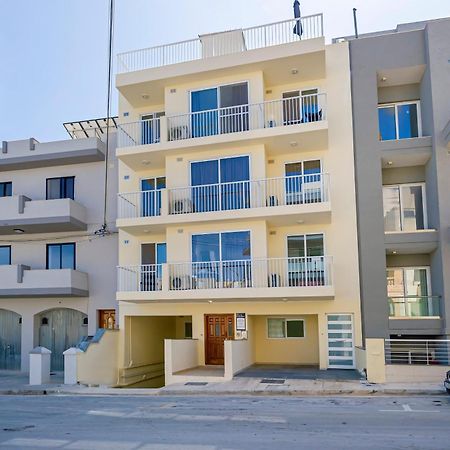 Summer Breeze 3 Bedroom Family Maisonette With Sunny Terrace In Mellieha - By Getawaysmalta エクステリア 写真