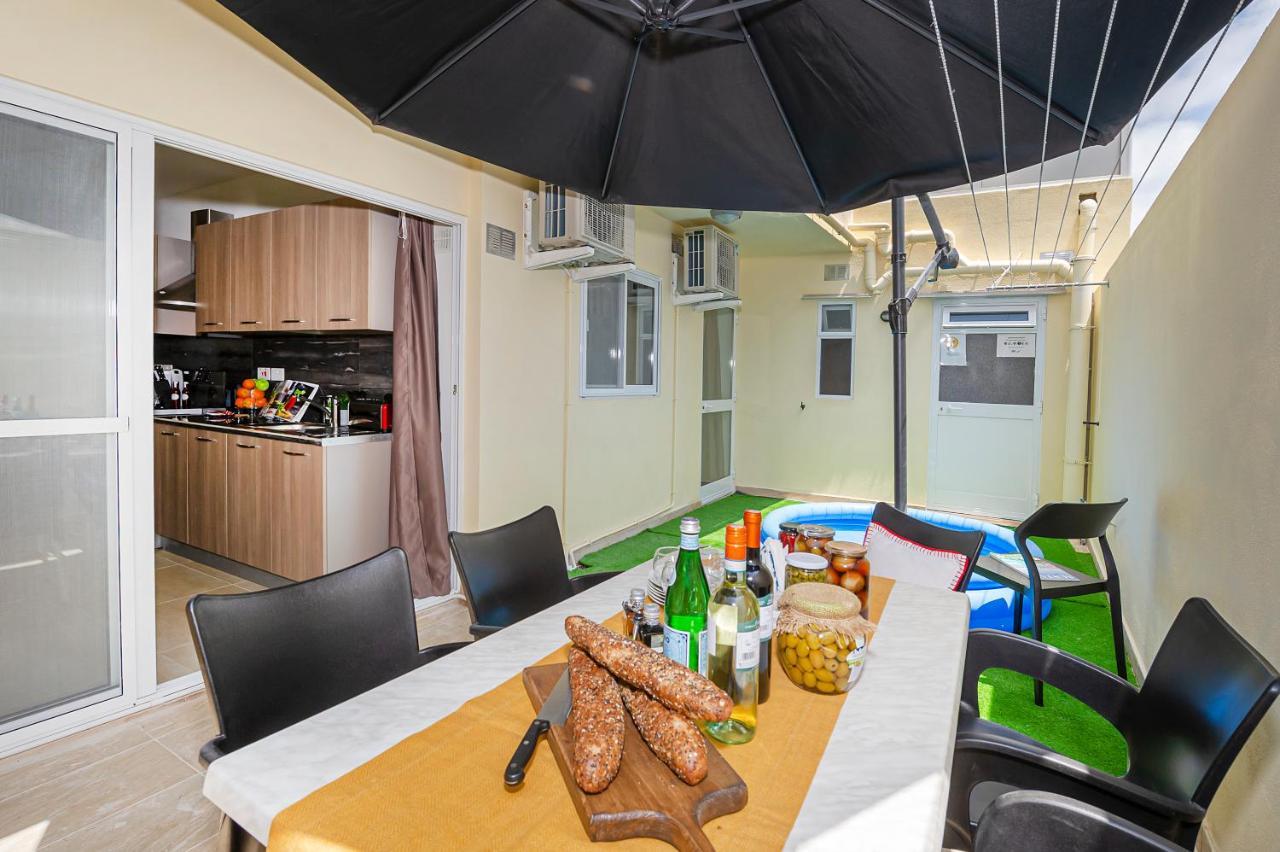 Summer Breeze 3 Bedroom Family Maisonette With Sunny Terrace In Mellieha - By Getawaysmalta エクステリア 写真