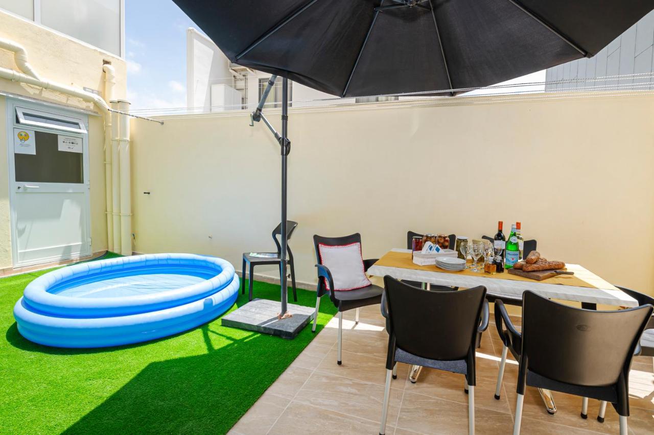 Summer Breeze 3 Bedroom Family Maisonette With Sunny Terrace In Mellieha - By Getawaysmalta エクステリア 写真
